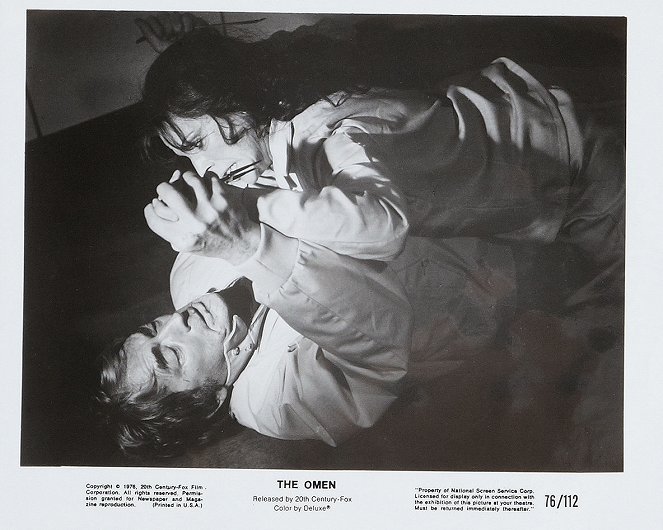 The Omen - Lobby Cards - Gregory Peck, Lee Remick