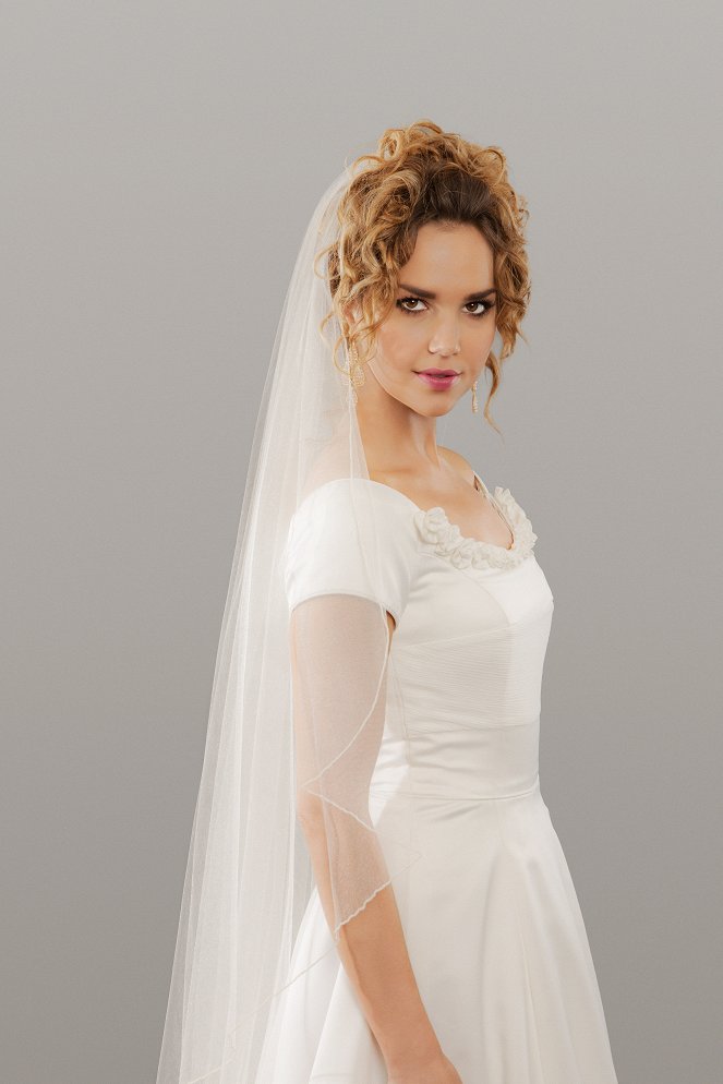 A Bride for Christmas - Promo - Arielle Kebbel