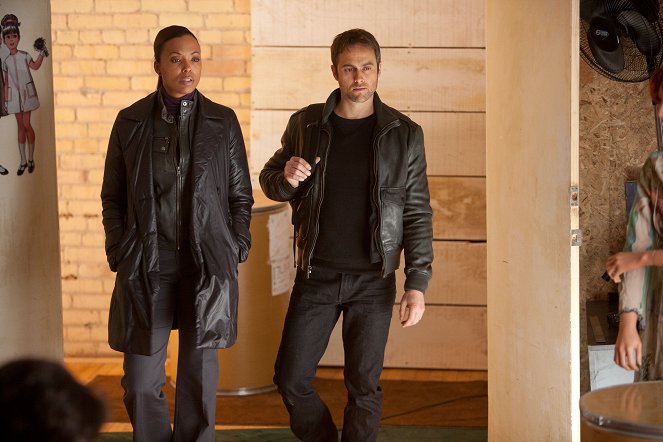 XIII: The Series - The Key - De la película - Aisha Tyler, Stuart Townsend