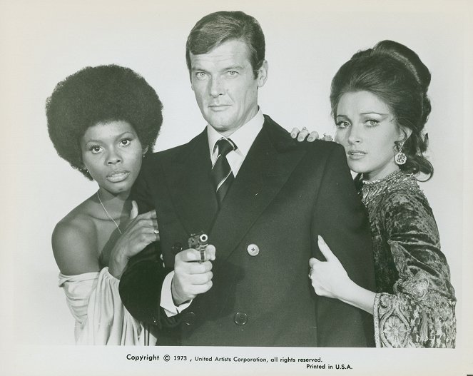 James Bond: Élni és halni hagyni - Vitrinfotók - Gloria Hendry, Roger Moore, Jane Seymour