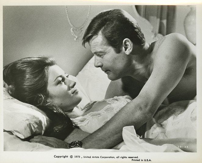 James Bond: Žiť a nechať zomrieť - Fotosky - Jane Seymour, Roger Moore