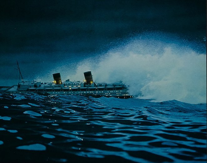 La aventura del Poseidón - De la película
