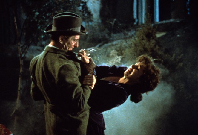 The Hound of the Baskervilles - Z filmu - Peter Cushing, Marla Landi