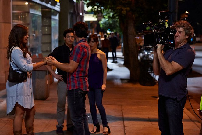 A to Z - F Is for Fight, Fight, Fight! - De filmagens - Lenora Crichlow, Ben Feldman, Cristin Milioti