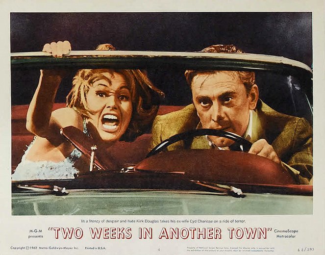 Two Weeks in Another Town - Lobby karty - Kirk Douglas