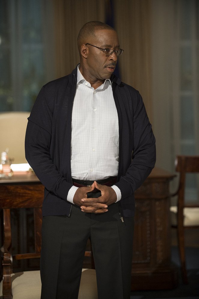 State of Affairs - Pilot - Kuvat elokuvasta - Courtney B. Vance