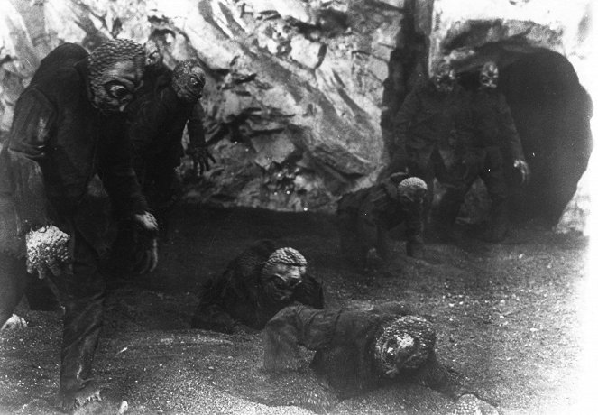 The Mole People - Photos