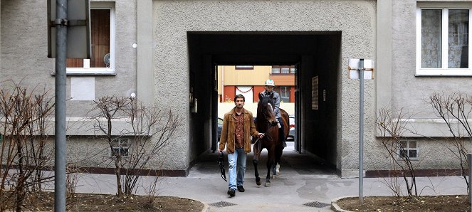 Das Pferd auf dem Balkon - Z filmu - Andreas Kiendl