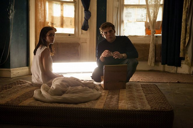 The Quiet Ones - Kuvat elokuvasta - Olivia Cooke, Sam Claflin