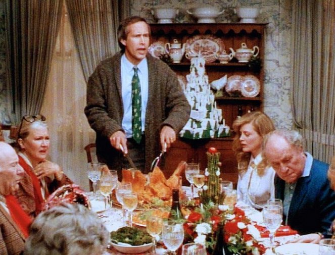 ¡Socorro! Ya es Navidad - De la película - Diane Ladd, Chevy Chase, Beverly D'Angelo, E.G. Marshall