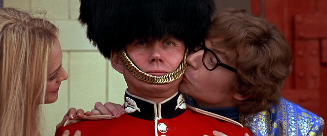 Austin Powers: The Spy Who Shagged Me - Photos - Heather Graham, Mike Myers