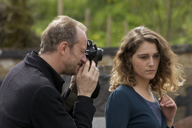 Une place sur la Terre - Film - Ariane Labed