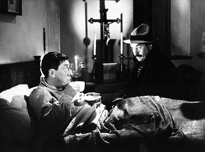 Le Retour de Don Camillo - Filmfotók - Fernandel, Gino Cervi