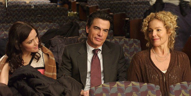 Adam - Photos - Rose Byrne, Peter Gallagher, Amy Irving