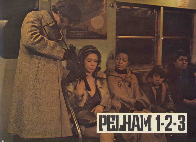 Pelham 1, 2, 3 - Fotocromos - Hector Elizondo, Anna Berger