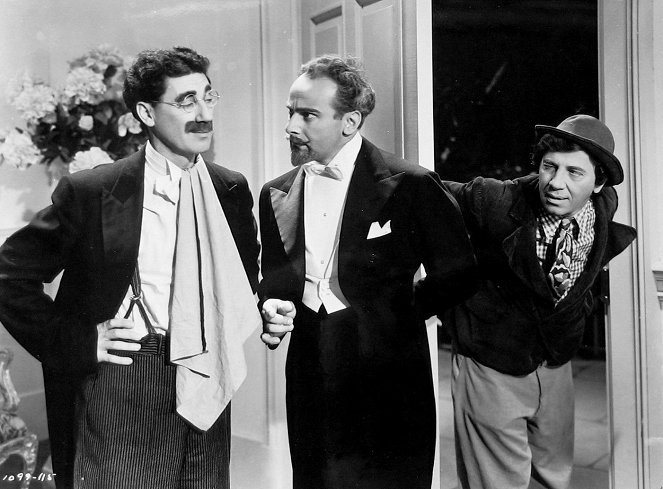 V cirkuse - Z filmu - Groucho Marx, Chico Marx