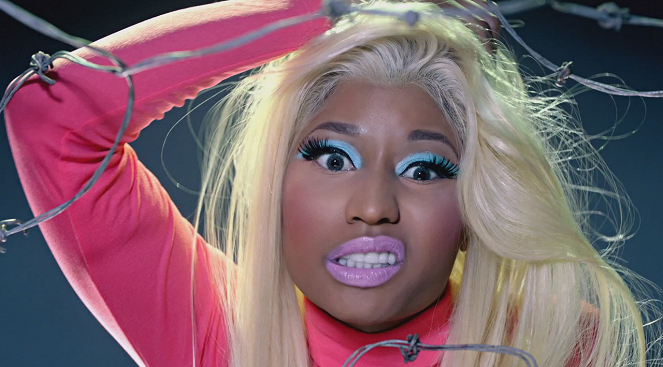 Nicki Minaj ft. 2 Chainz - Beez In The Trap - Van film - Nicki Minaj