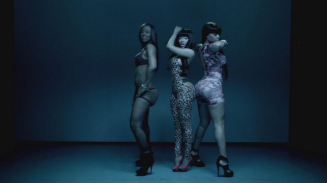 Nicki Minaj ft. 2 Chainz - Beez In The Trap - Z filmu - Nicki Minaj