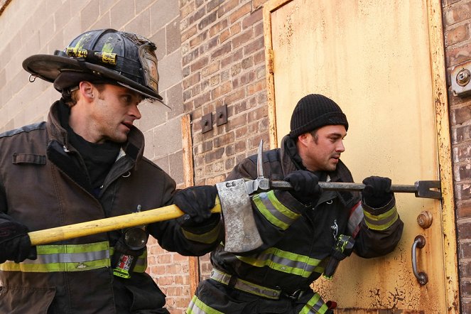 Chicago Fire - Season 3 - Always - Photos - Jesse Spencer, Taylor Kinney