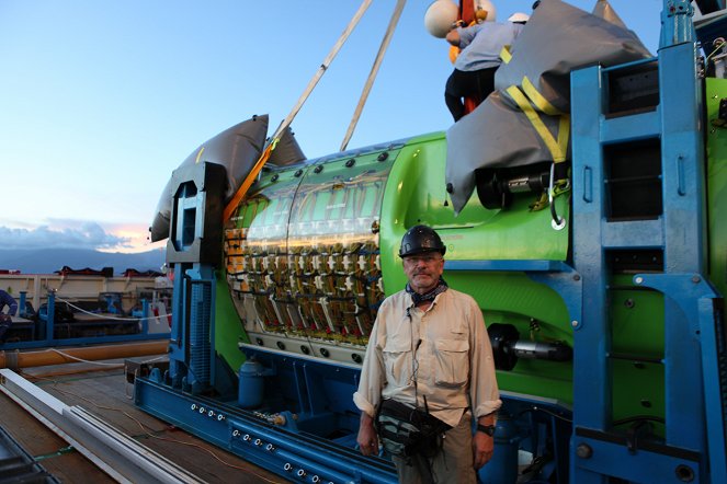 James Cameron's Deepsea Challenge 3D - Photos