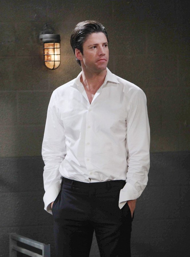 Days of Our Lives - Van film - James Scott