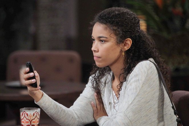 Days of Our Lives - Photos - Alexandra Shipp