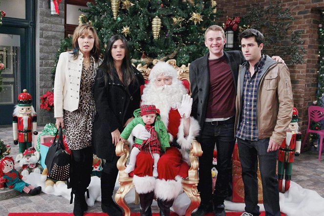 Days of Our Lives - De la película - Lauren Koslow, Camila Banus, Chandler Massey, Freddie Smith