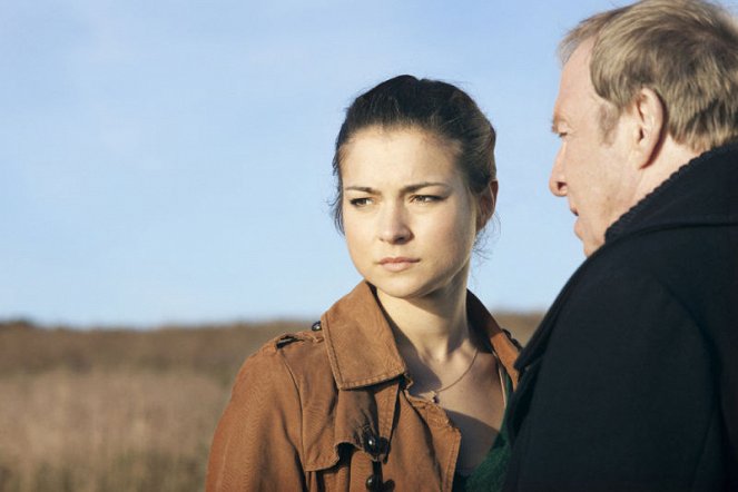 Wilde Wellen – Nichts bleibt verborgen - Der Verdacht - Photos - Henriette Richter-Röhl, Ulrich Pleitgen