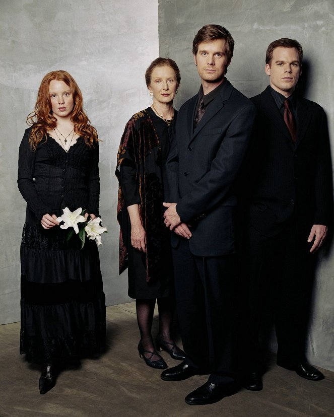 Sírhant művek - Promóció fotók - Lauren Ambrose, Frances Conroy, Peter Krause, Michael C. Hall