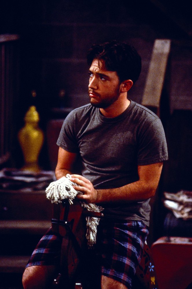 Married with Children - Season 8 - Photos - David Faustino