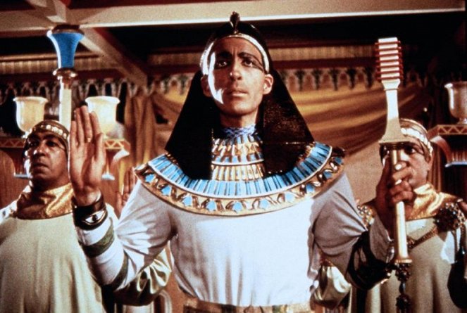 Die Rache der Pharaonen - Filmfotos - Christopher Lee