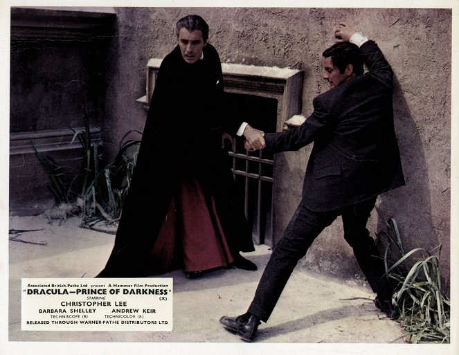 Dracula, prince des ténèbres - Cartes de lobby - Christopher Lee