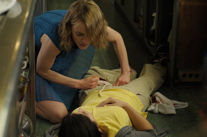 Mercy - I Have a Date - Filmfotos - Taylor Schilling