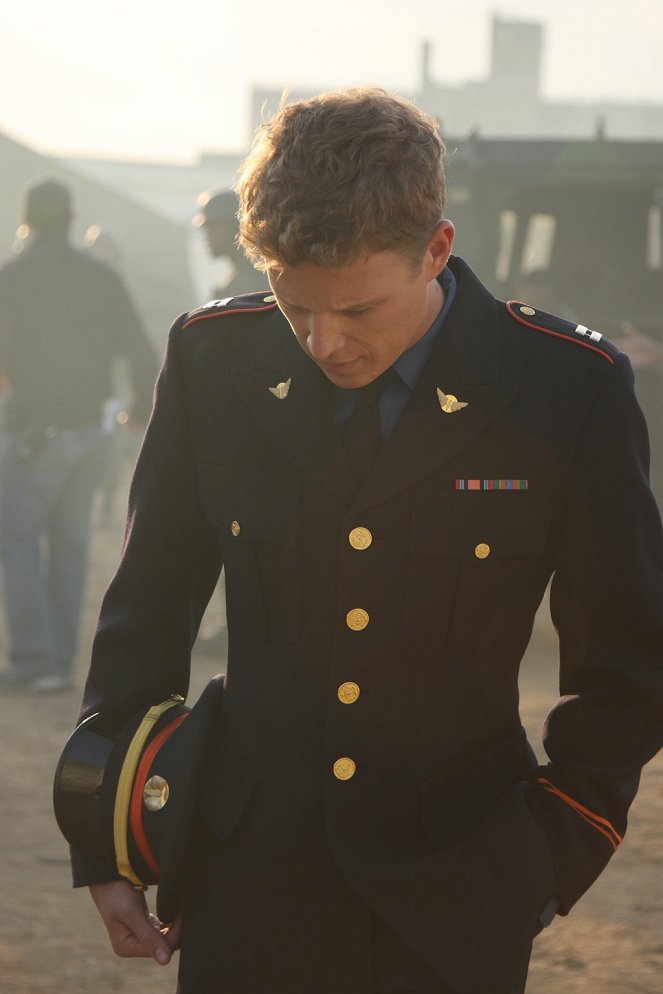 Christopher Egan