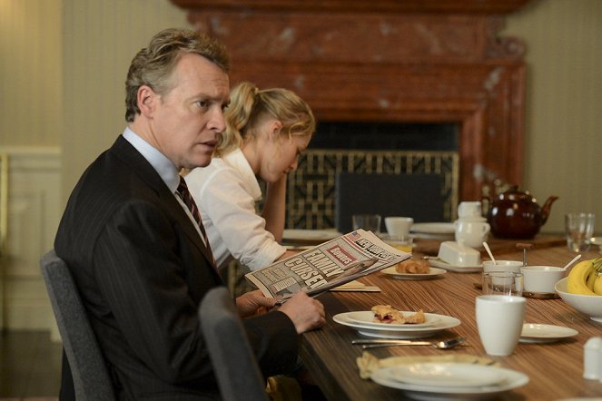 Deception - Photos - Tate Donovan, Ella Rae Peck