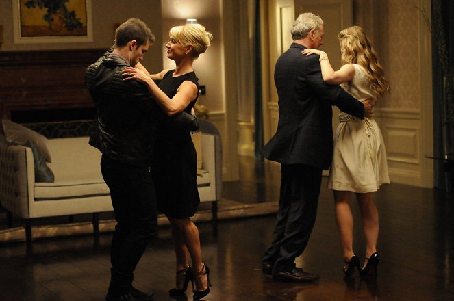 Deception - Photos - David A. Gregory, Katherine LaNasa, Victor Garber