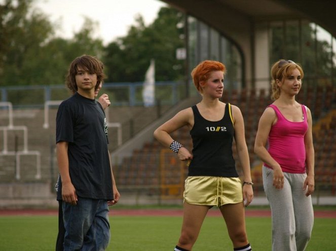 Blond bringt nix - Z filmu - Samuel Cakan, Amelie Kiefer, Kathrin Angerer