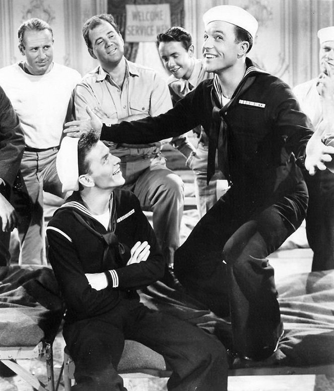 Anchors Aweigh - Photos - Frank Sinatra, Gene Kelly