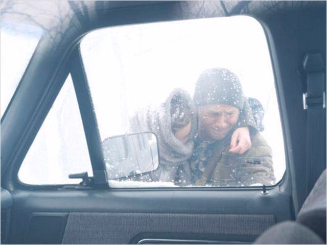 Chladnokrvný - Z filmu - Charlie Hunnam