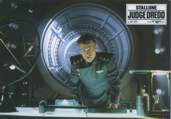 Sędzia Dredd - Lobby karty - Jürgen Prochnow