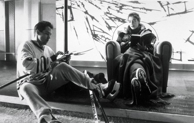 Le Feu sur la glace - Film - D.B. Sweeney, Moira Kelly