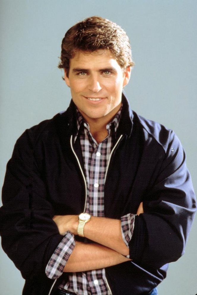 Young Doctors in Love - Promóció fotók - Ted McGinley
