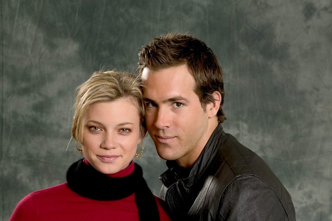 Wild X-Mas - Werbefoto - Amy Smart, Ryan Reynolds