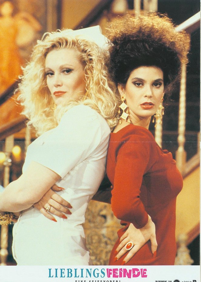 Soapdish - Lobby Cards - Cathy Moriarty, Teri Hatcher