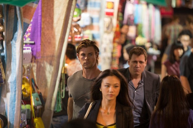 Chris Hemsworth, Wei Tang, Holt McCallany