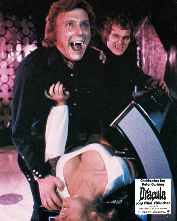 Dracula A.D. 1972 - Lobby Cards - Christopher Neame