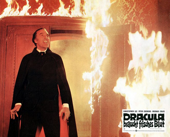 The Satanic Rites of Dracula - Lobbykarten - Christopher Lee