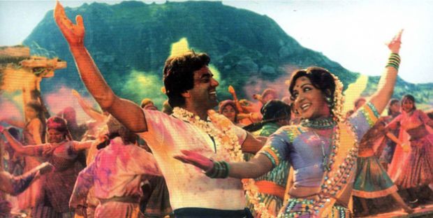 Bollywood: The Greatest Love Story Ever Told - Z filmu
