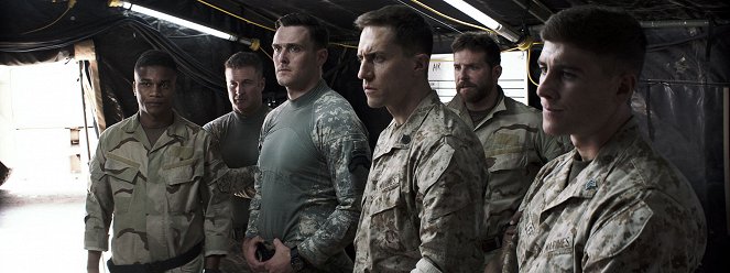 Sniper Americano - Do filme - Cory Hardrict, Owain Yeoman, Tony Nevada, Bradley Cooper, Brett Edwards