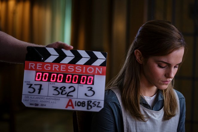 Regression - Kuvat kuvauksista - Emma Watson